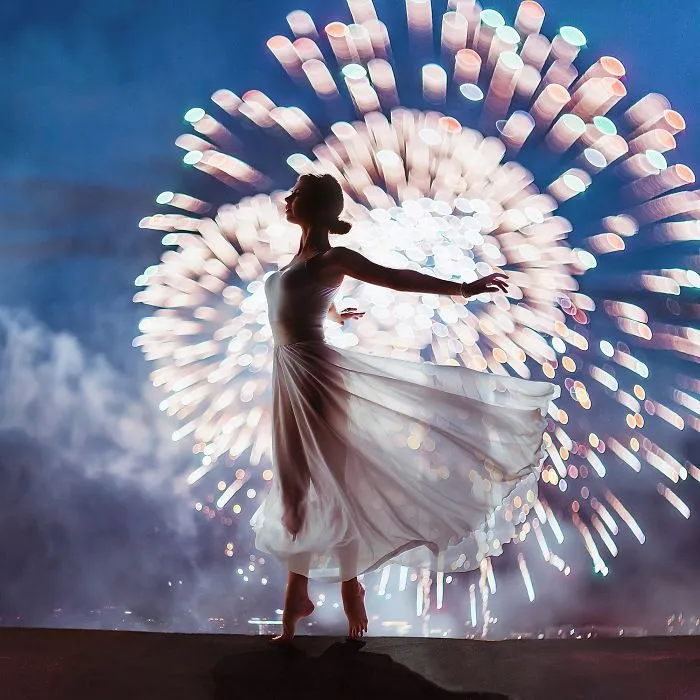 Festival de fuegos artificiales de Moscú, Rusia. Modelo: Nina