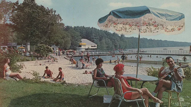 19 Haunting Pictures That Showcase How The Most Beautiful Places Can Change After Being Abandoned