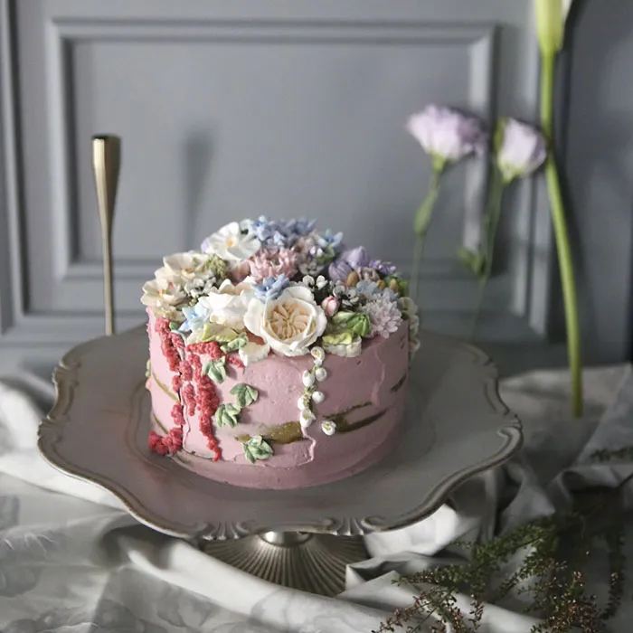 Buttercream Floral Cakes That Look Too Beautiful To Eat
