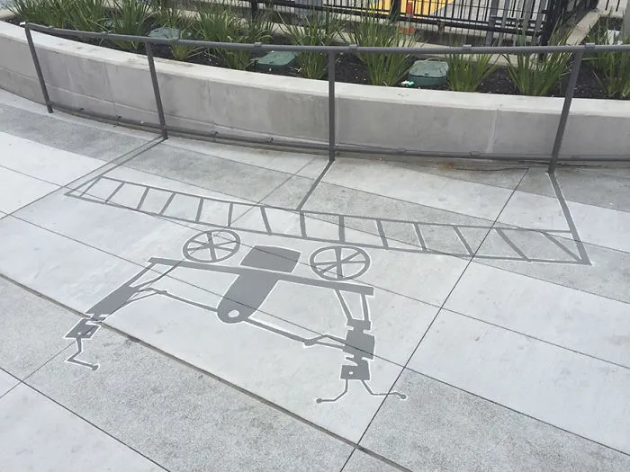 This Street Artist Is Painting Fake Shadows To Confuse People, And The Result Looks Too Real