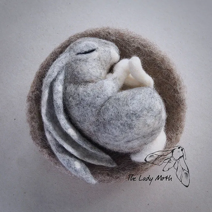 I’m A Self-Taught Artist Who Needle Felts Charming Animals