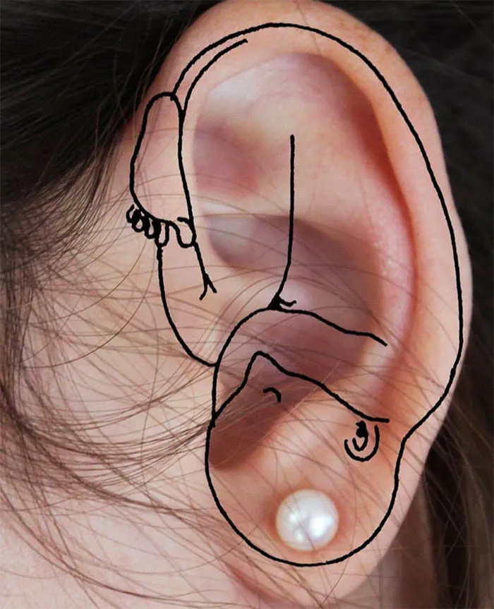 Israeli Artist Draws Doodles On Herself To Change The Way We Think About Our Bodies (NSFW)