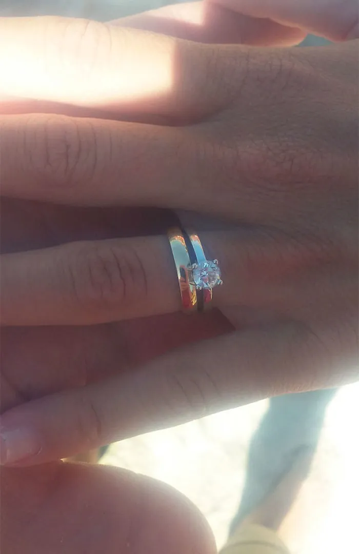 Found 2 Lost Rings, And A Couple That Was Looking For Them. Enjoyed Happiness Of The Owners And A Cold Beer