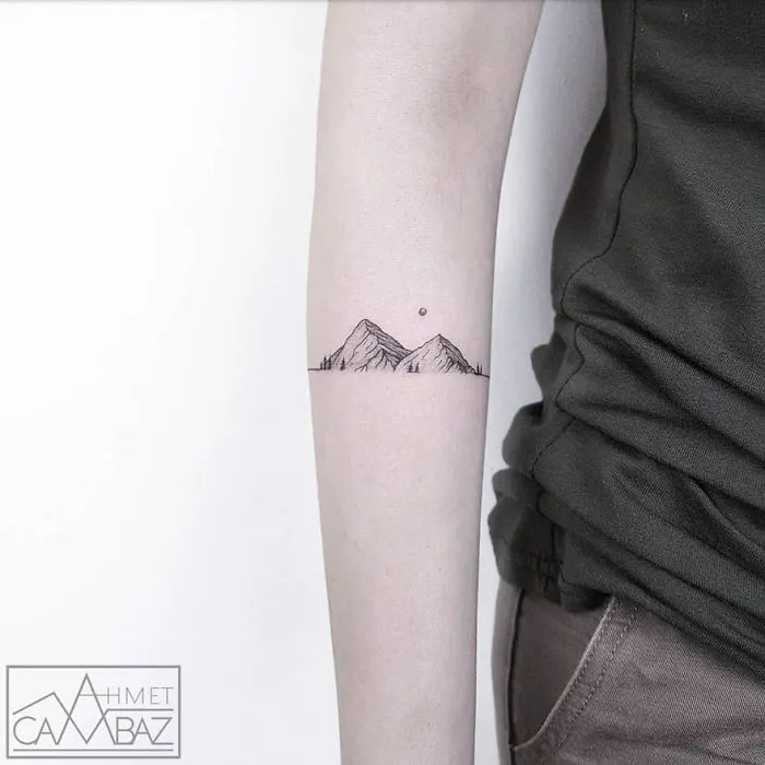 10+ Tatuajes sencillos pero llamativos que querrás en tu piel, hechos por un ex-caricaturista turco