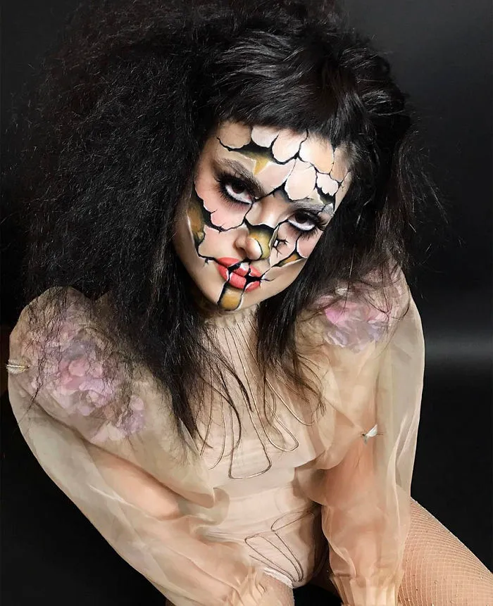 Woman Gives Up Teaching To Create Optical Illusions With Makeup, And It's Messing With Our Minds