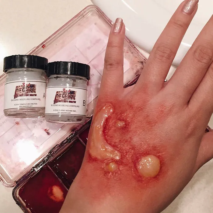 Woman Gives Up Teaching To Create Optical Illusions With Makeup, And It's Messing With Our Minds