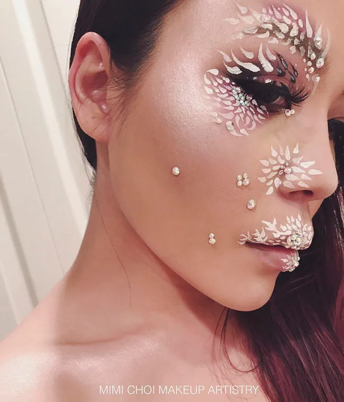 Woman Gives Up Teaching To Create Optical Illusions With Makeup, And It's Messing With Our Minds