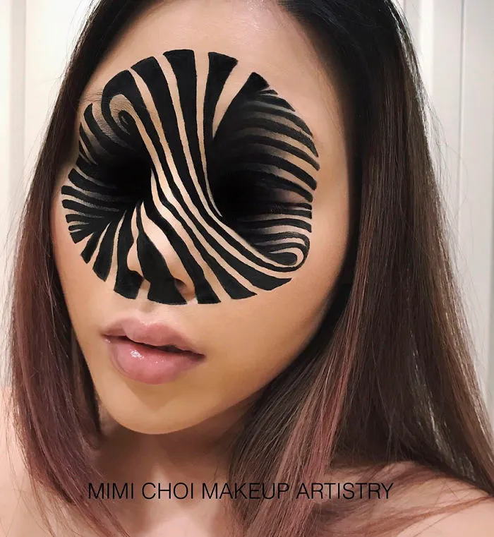 Woman Gives Up Teaching To Create Optical Illusions With Makeup, And It's Messing With Our Minds