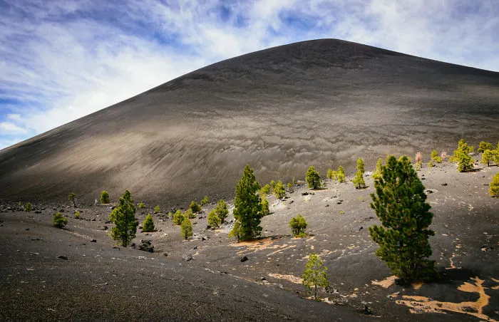 55 Photos Of Lassen Volcanic National Park That Look Like They're Taken At Another Planet