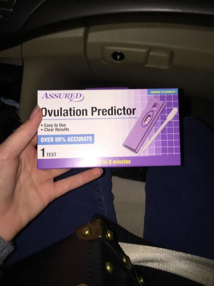 Fui a casa de mis futuros suegros a cenar en Navidad. Ella me regaló un aparato para predecir la ovulación