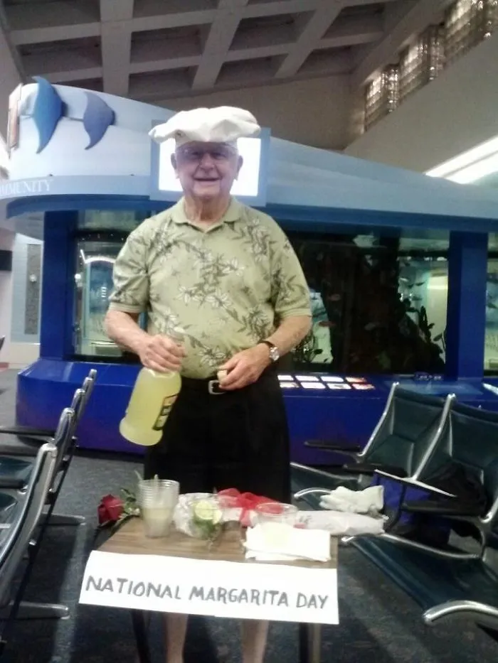 This Is How My Friend's Dad Greeted Her At The Airport Yesterday. Best Dad Ever