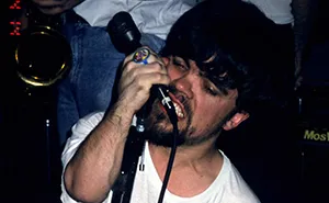 9 Rare Photos Of Peter Dinklage Reveal His Unseen Side During His Punk Rock Band Days