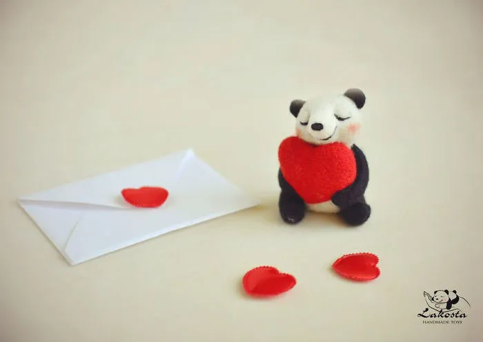 Russian Artist Makes Cute Woolen Animal Toys Completely By Hand
