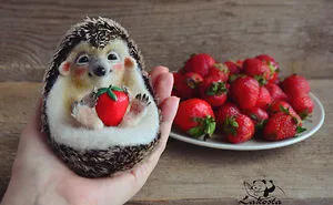 Russian Artist Makes Cute Woolen Animal Toys Completely By Hand