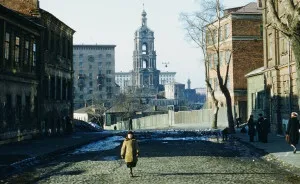 Never-Seen-Before Pics Of Stalin-Era USSR By US "Spy" Who Got Deported