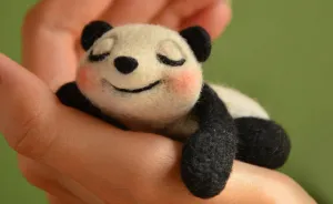 Russian Artist Makes Cute Woolen Animal Toys Completely By Hand