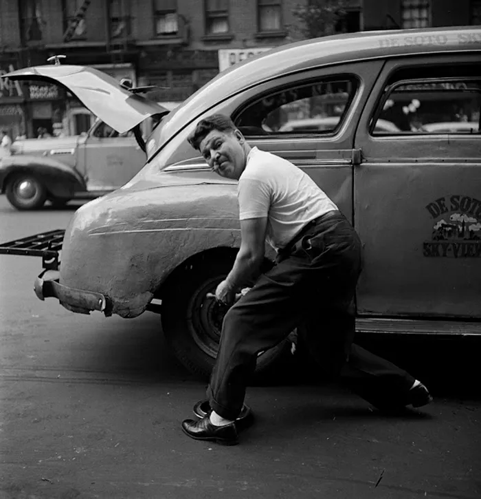 Cambiando La Rueda, 1946