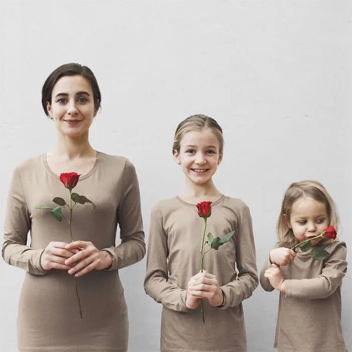 Mother Of Two Takes Adorable Photos Of Herself And Her Daughters In Matching Clothing (Part 2)