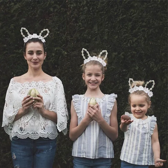 Mother Of Two Takes Adorable Photos Of Herself And Her Daughters In Matching Clothing (Part 2)