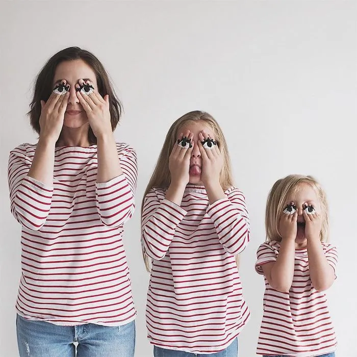 Mother Of Two Takes Adorable Photos Of Herself And Her Daughters In Matching Clothing (Part 2)