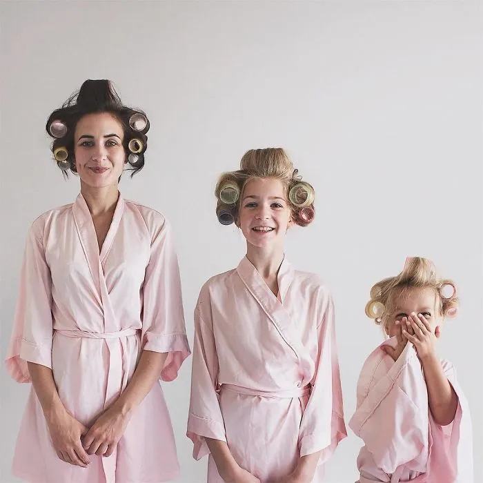 Mother Of Two Takes Adorable Photos Of Herself And Her Daughters In Matching Clothing (Part 2)