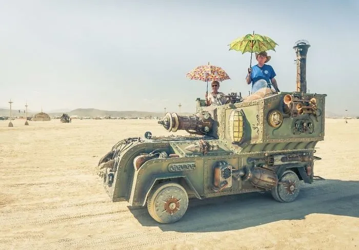 208 Epic Photos From Burning Man 2017 That Prove It's The Craziest Festival In The World