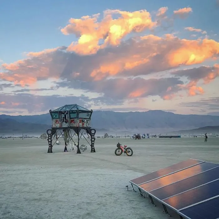208 Epic Photos From Burning Man 2017 That Prove It's The Craziest Festival In The World