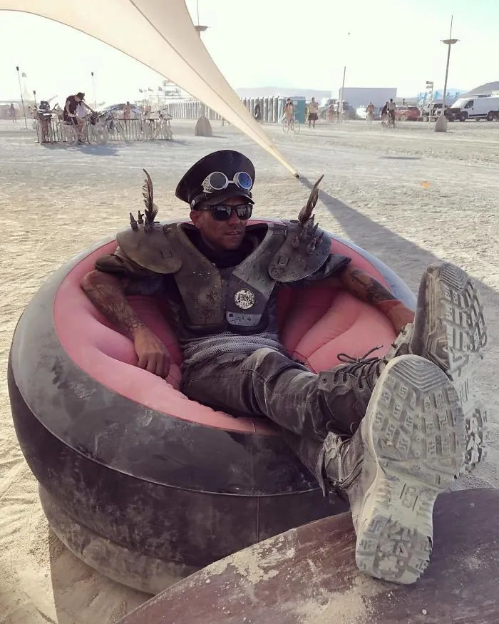 208 Epic Photos From Burning Man 2017 That Prove It's The Craziest Festival In The World