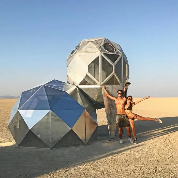 208 Epic Photos From Burning Man 2017 That Prove It's The Craziest Festival In The World