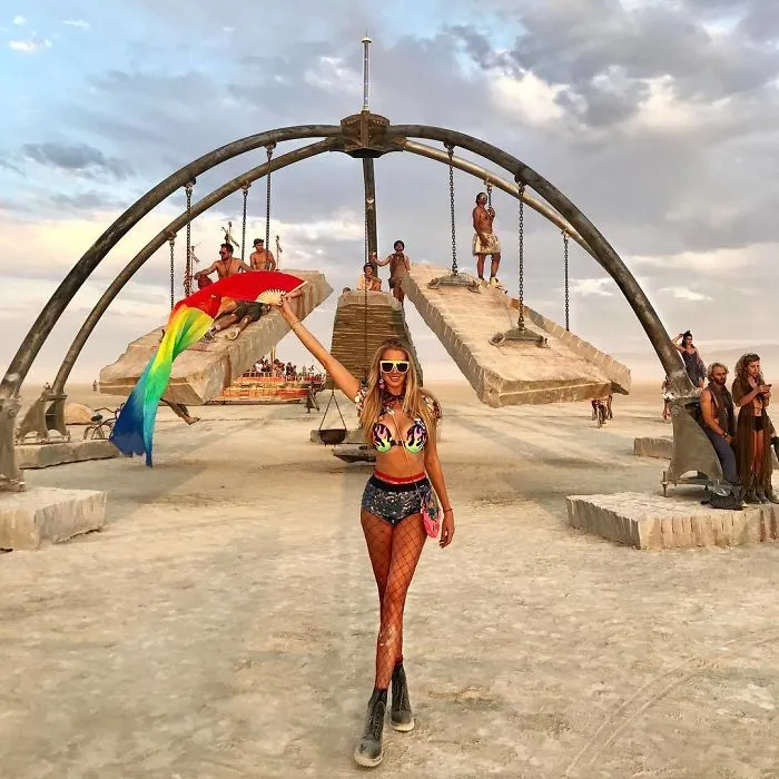 208 Epic Photos From Burning Man 2017 That Prove It's The Craziest Festival In The World