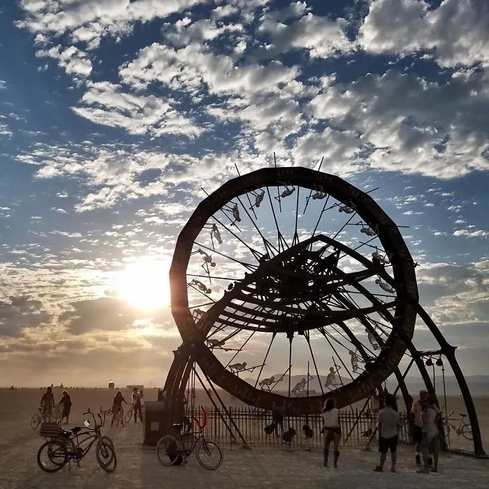 208 Epic Photos From Burning Man 2017 That Prove It's The Craziest Festival In The World