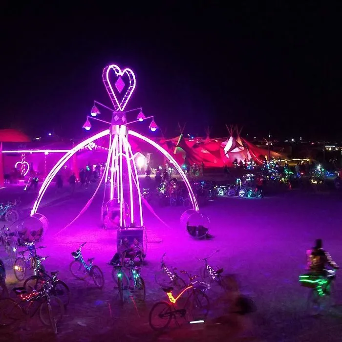 208 Epic Photos From Burning Man 2017 That Prove It's The Craziest Festival In The World