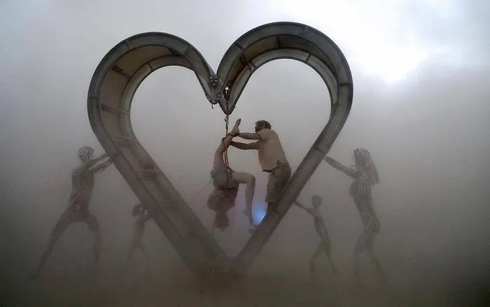 208 Epic Photos From Burning Man 2017 That Prove It's The Craziest Festival In The World