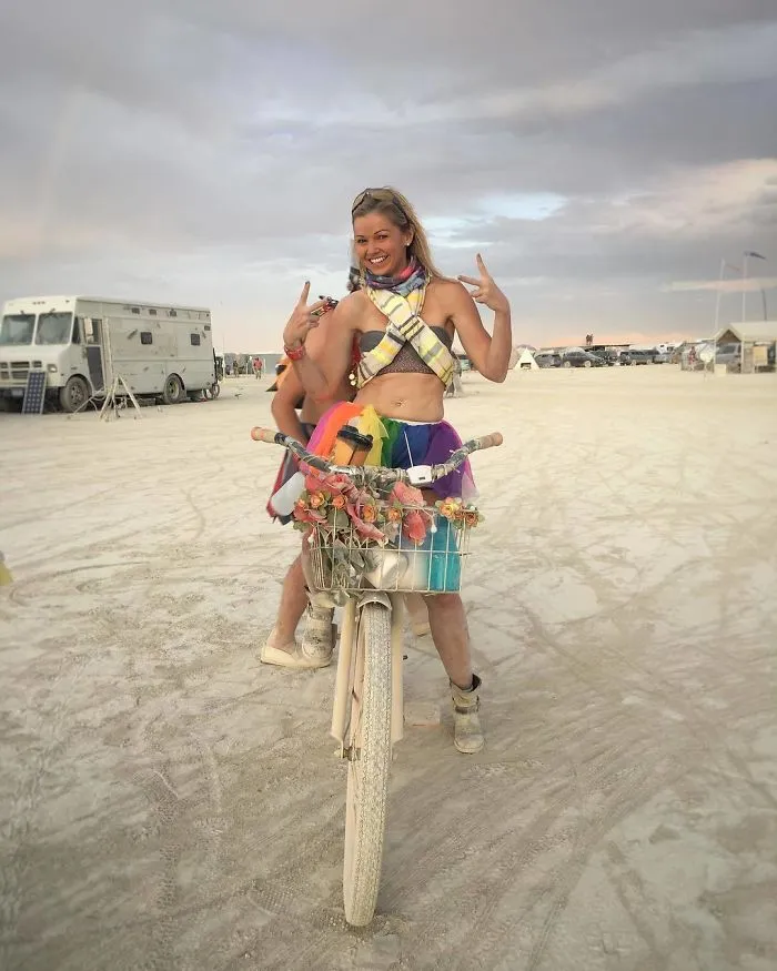 208 Epic Photos From Burning Man 2017 That Prove It's The Craziest Festival In The World