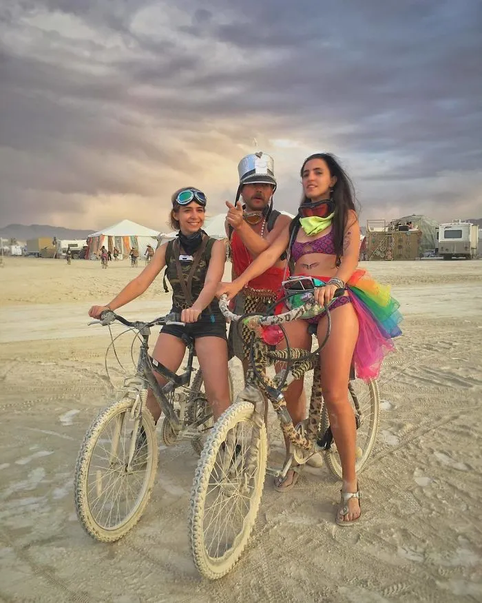 208 Epic Photos From Burning Man 2017 That Prove It's The Craziest Festival In The World