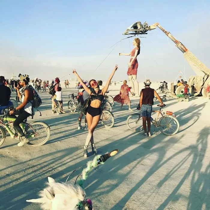 208 Epic Photos From Burning Man 2017 That Prove It's The Craziest Festival In The World