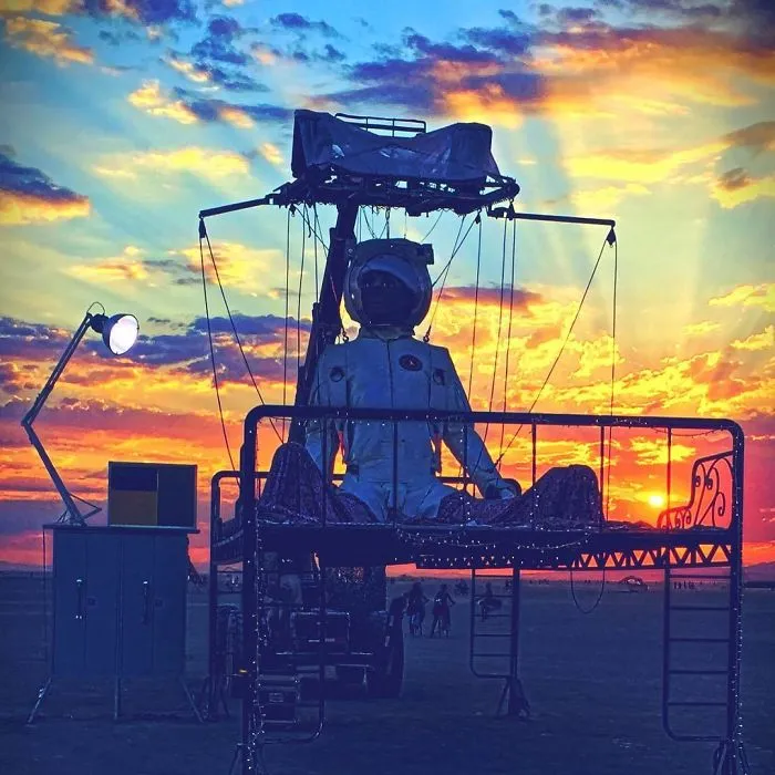 208 Epic Photos From Burning Man 2017 That Prove It's The Craziest Festival In The World