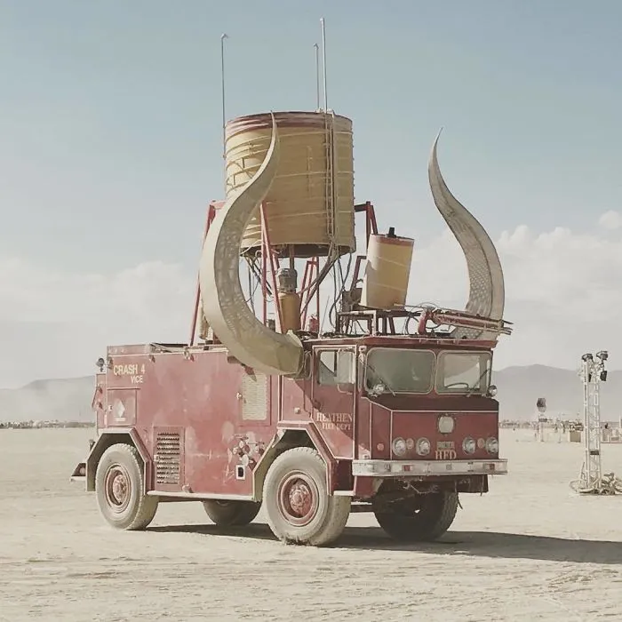 208 Epic Photos From Burning Man 2017 That Prove It's The Craziest Festival In The World