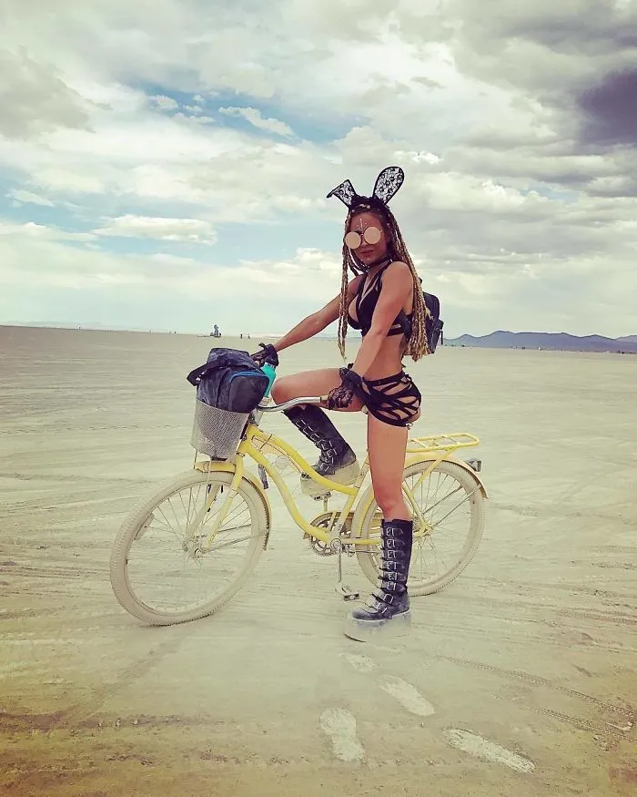 208 Epic Photos From Burning Man 2017 That Prove It's The Craziest Festival In The World