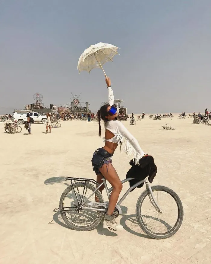 208 Epic Photos From Burning Man 2017 That Prove It's The Craziest Festival In The World