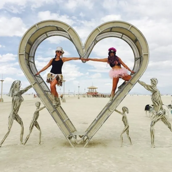 208 Epic Photos From Burning Man 2017 That Prove It's The Craziest Festival In The World