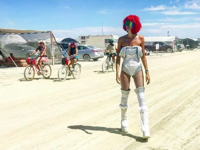 208 Epic Photos From Burning Man 2017 That Prove It's The Craziest Festival In The World