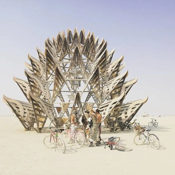 208 Epic Photos From Burning Man 2017 That Prove It's The Craziest Festival In The World