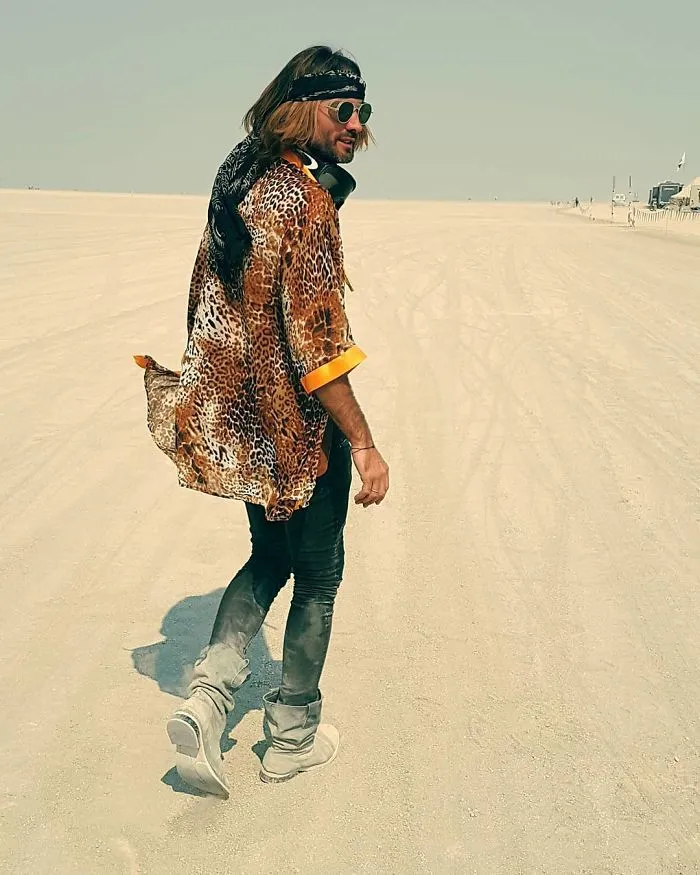 208 Epic Photos From Burning Man 2017 That Prove It's The Craziest Festival In The World