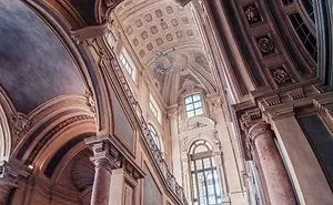 I Shoot Vertical Panoramas To Reveal The True Beauty Of Architecture