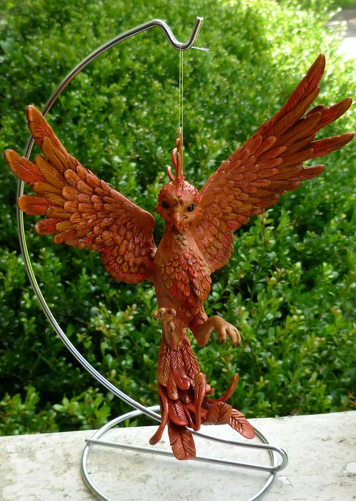 Dejé mi trabajo de oficina para hacer criaturas con arcilla polimérica, y estas son mis obras