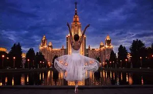 I Travel The World In Flowy Dresses To Take Self-Portraits In The Most Beautiful Places