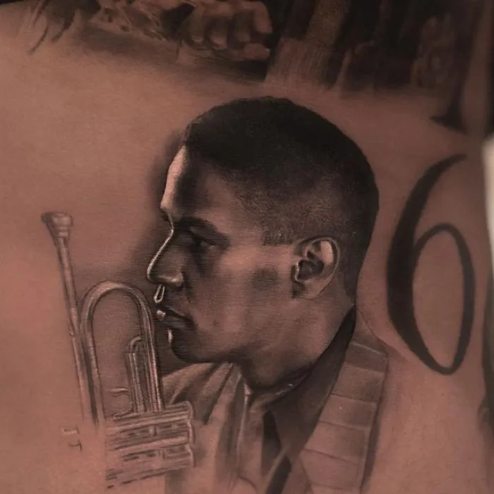 Belgian Tattooist Makes Realistic Tattoos That Give The Impression That They Are Printed On The Skin