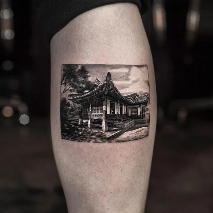Belgian Tattooist Makes Realistic Tattoos That Give The Impression That They Are Printed On The Skin