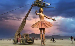208 Epic Photos From Burning Man 2017 That Prove It's The Craziest Festival In The World
